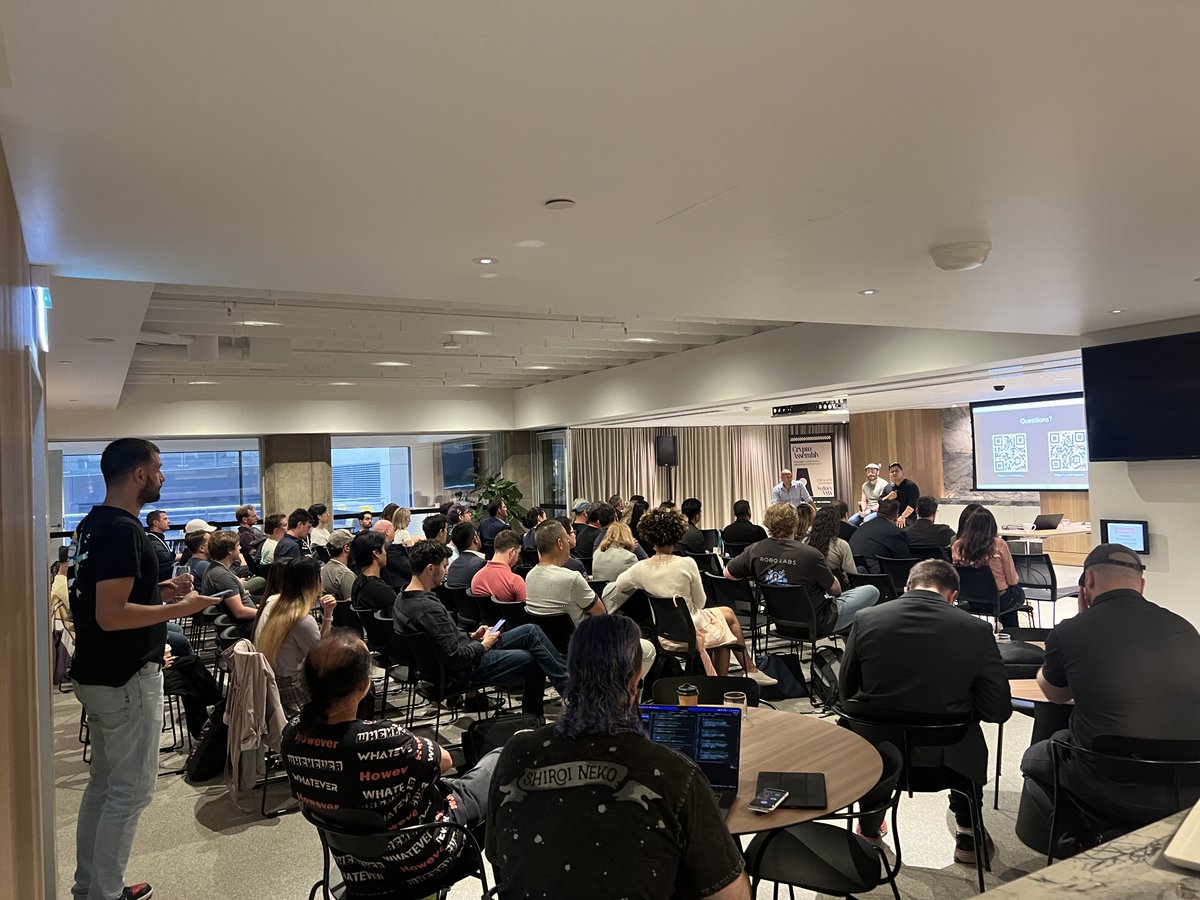 0xUpside's tweet photo. Taking Upside on the road was a blast! 

Builders Workshop as part of #CryptoAssembly had great feedback and loved having so many of our Upside HQ members, DAO members and investments like @swellnetworkio &amp; @blockearner involved 🙌

Thanks to @helixco_ &amp; @blockchain_apac 🤝 https://t.co/v45nBrlDzy