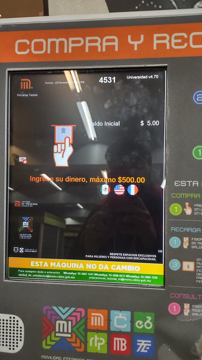 vov8189's tweet photo. @MetroCDMX la máquina 4531 en metro CU se tragó mi billete y no hizo la recarga. Tendría que tener 25 pesos de saldo. https://t.co/8Dk5LRwAt4