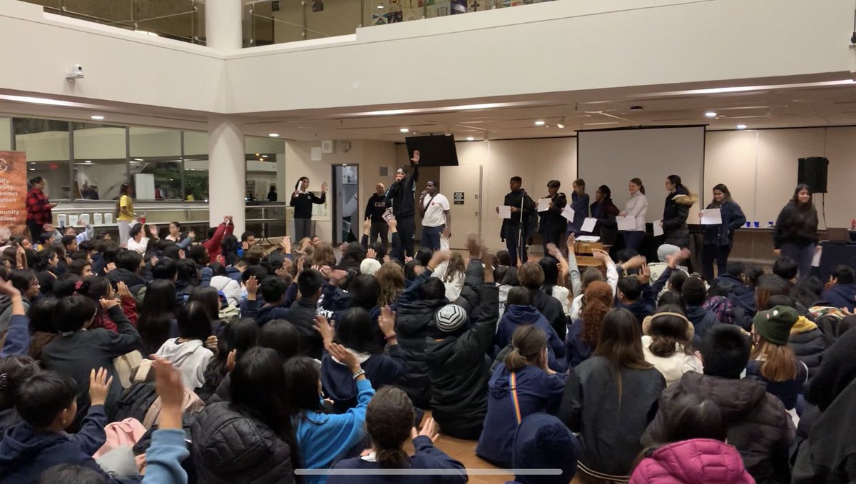 MikeCLeadership's tweet photo. Amazing energy at this week’s elementary @CSLIT_TCDSB monthly meeting (my first of the year)! Guest speaker Matthew Testament Jones dropping knowledge about the topic: Leadership &amp; Faith. @TCDSB #CatholicStudentLeadership https://t.co/esPFI4Gqci