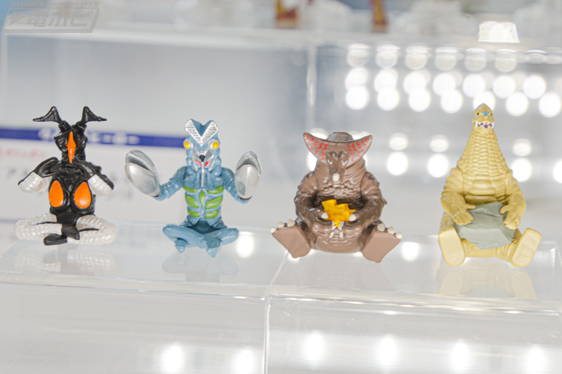 週末の話題】ガシャポンがイベント展示！ #ウルトラマン 怪獣まちぼう