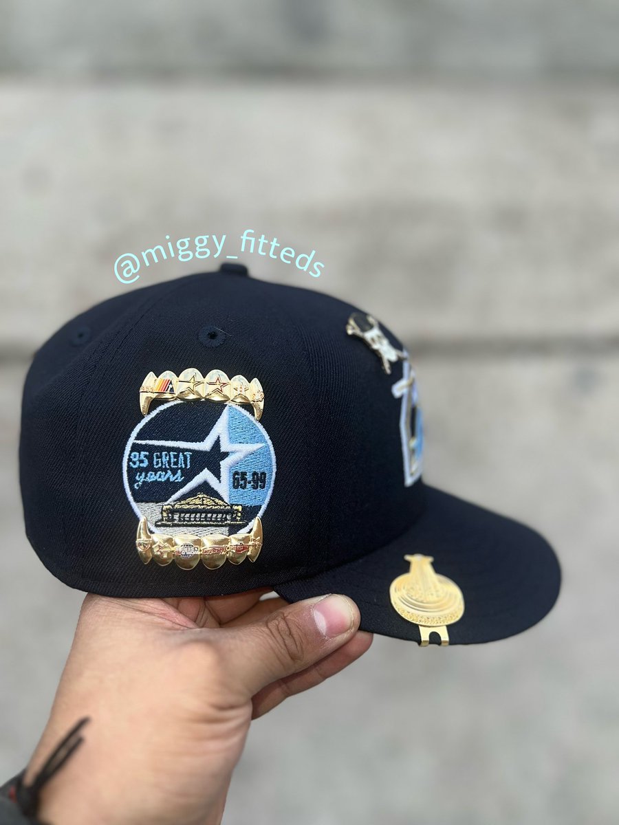 miggyfitteds's tweet photo. A classic icy gem @HAT_DREAMS https://t.co/fVohXJiCtX
