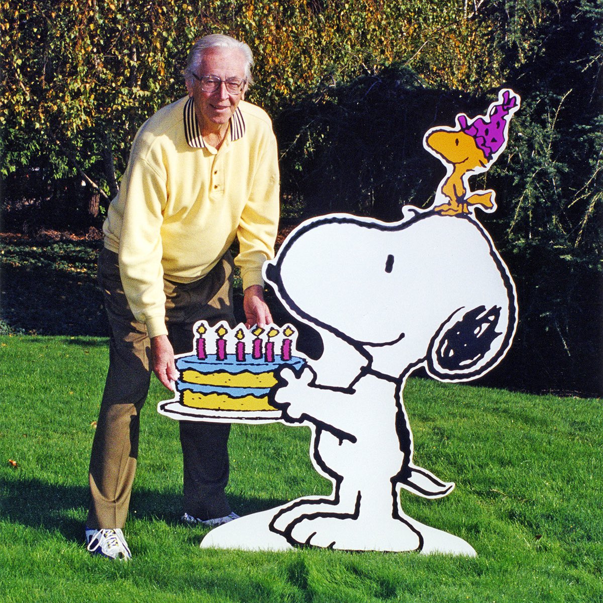 Happy 101st Birthday to Charles Schulz, the original creator of the Peanuts comic strip! 🥳🎉🎊💗

His leagacy of creating Charlie Brown along with the whole Peanuts Gang, is still iconic to this day! 💖🌟

#CharlesSchulz #Peanuts #CharlieBrown #Snoopy