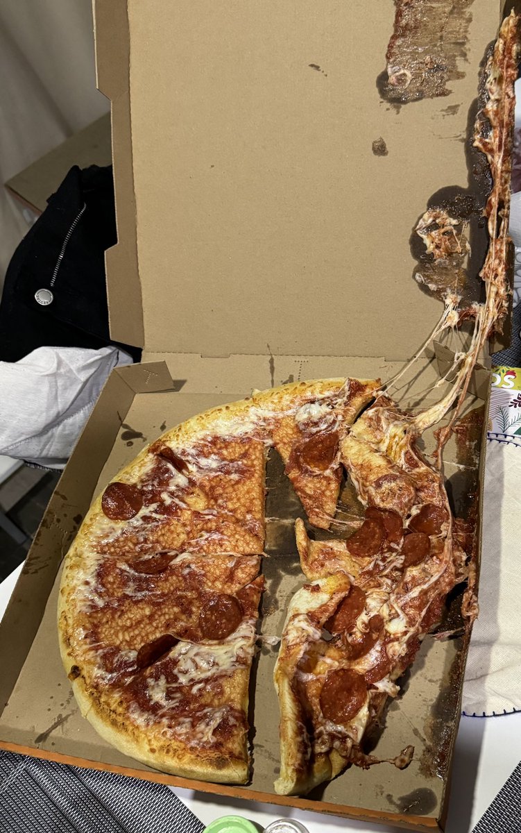 Alohaixel's tweet image. Desde cuándo está tan decadente el servicio de @littlecaesarsmx ?