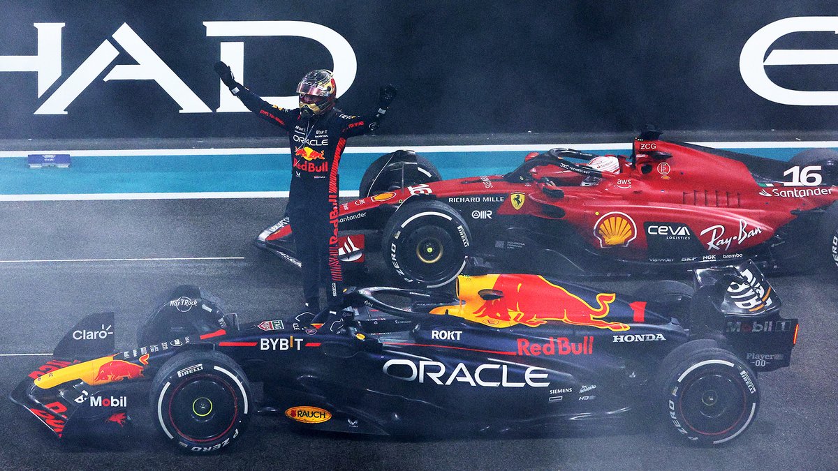 Max Verstappen confidently converted pole position into victory during Sunday evening’s season-ending #AbuDhabiGrandPrix

#MaxVerstappen #CharlesLeclerc #GeorgeRussell #Formula1 #F1 #RedBullRacing #Winner #Champion #Racing  #AbuDhabiGP #YasMarinaCircuit

racingpromedia.com/post/champion-…