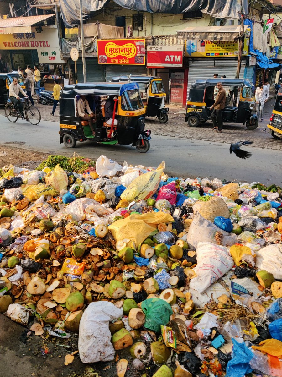 Bhiwandikarp's tweet photo. 📍Opp. Welcome Hotel, Nayi basti.

Hi @rais_shk can you please resolve this in your constituency. Looks horrible and bad for our health. 

Hope you will find a solution🤞 https://t.co/uYrpQhi29e