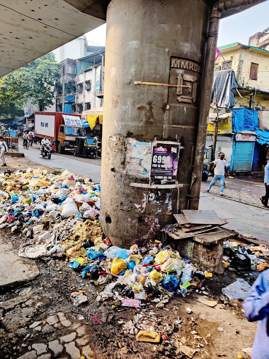 Bhiwandikarp's tweet photo. 📍Opp. Welcome Hotel, Nayi basti.

Hi @rais_shk can you please resolve this in your constituency. Looks horrible and bad for our health. 

Hope you will find a solution🤞 https://t.co/uYrpQhi29e