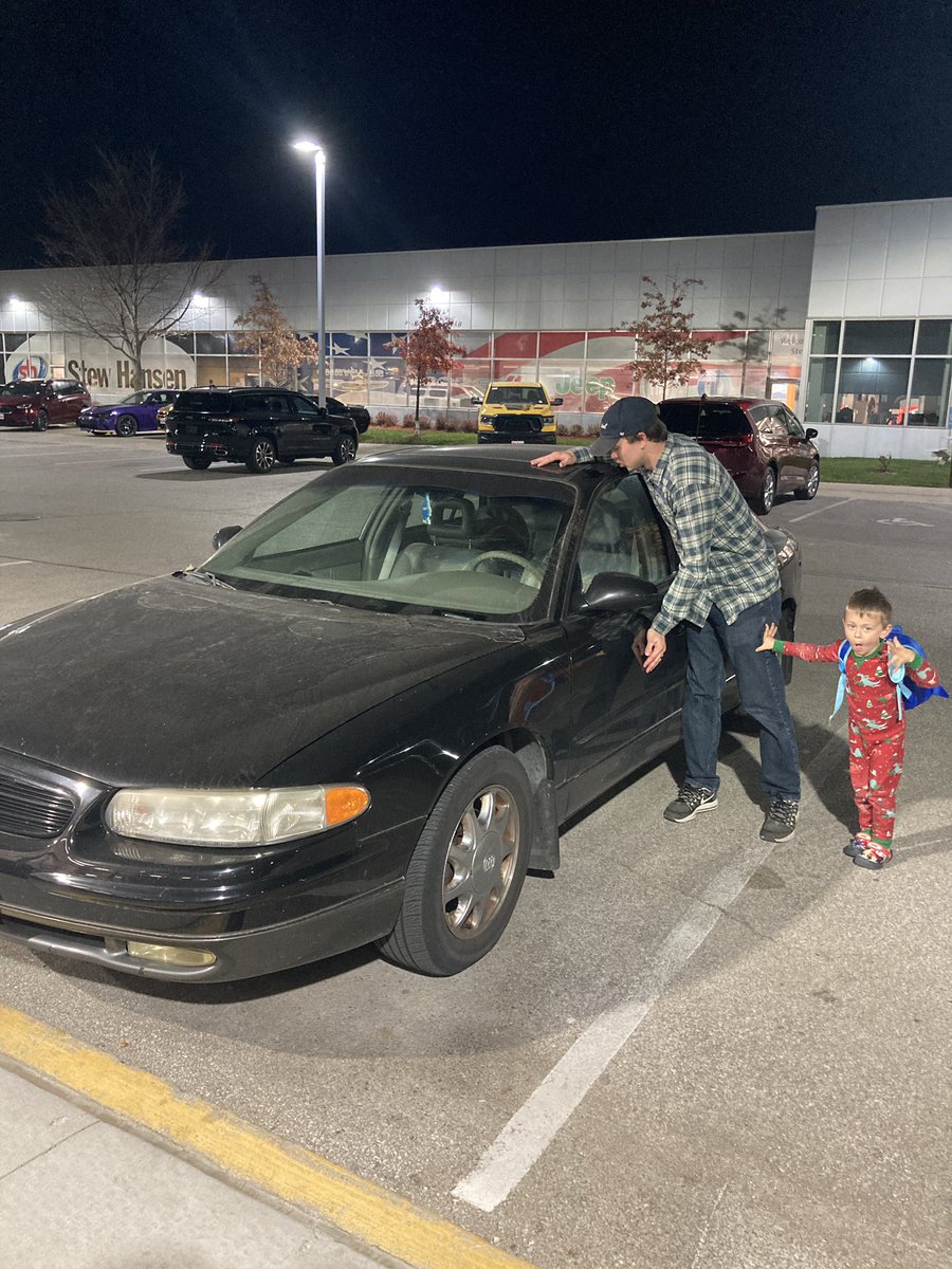 Buddy Lamp tweet media