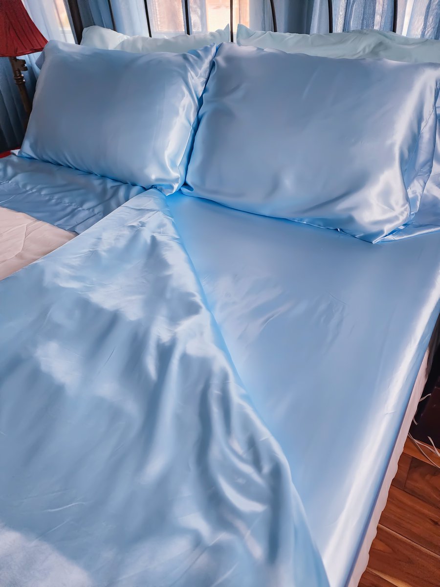 DForclaire's tweet photo. I have everything ready for you... wish you were here
#satin #satinsheets #satinpanties #satinbedding #bluesatin https://t.co/eLLdOW2a9w