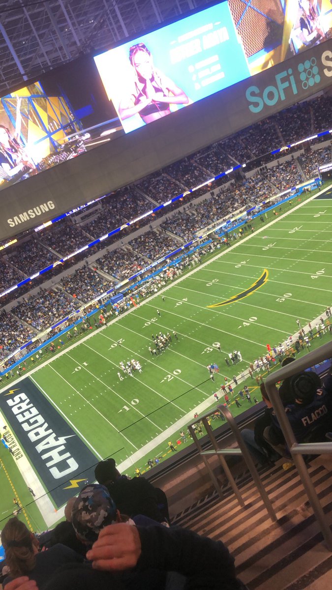 Getdough__ak's tweet photo. #letsgoravens https://t.co/oApNInrBvB