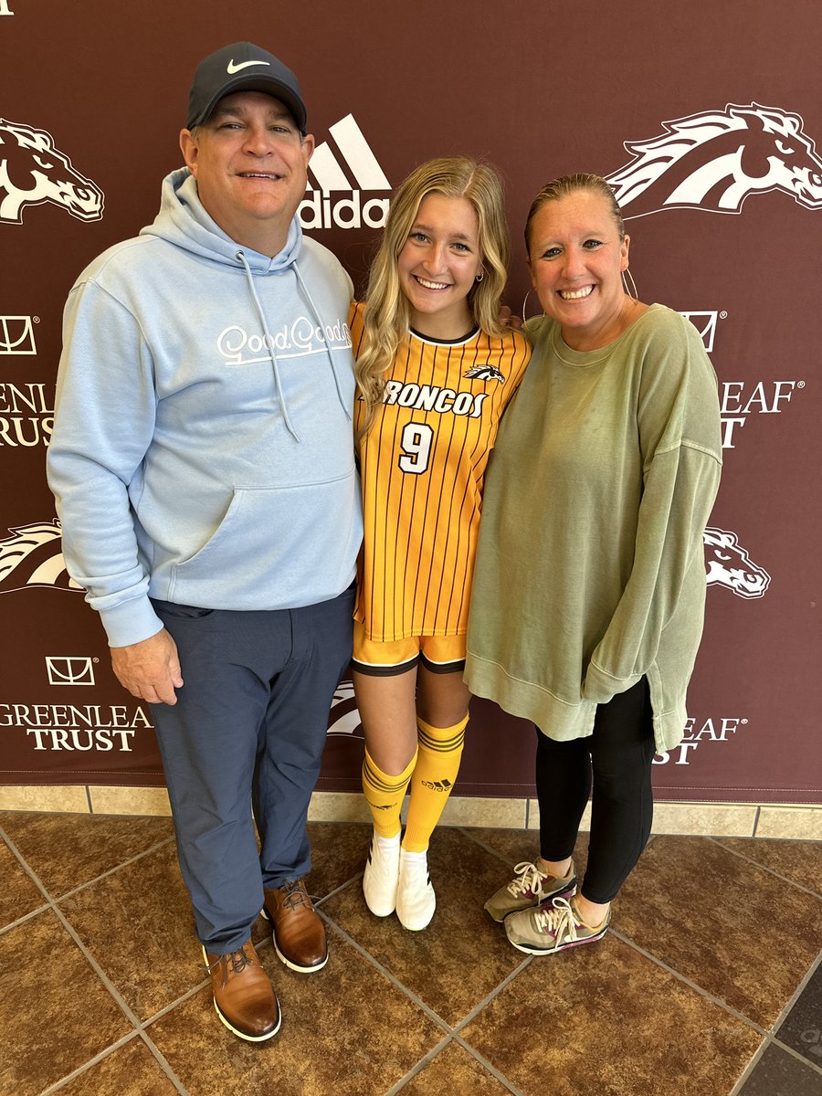 Ella Simpson tweet media