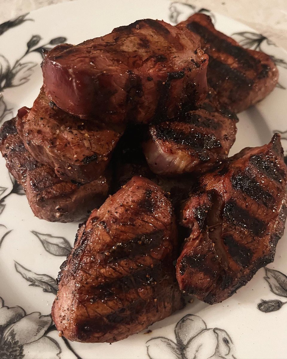 Was gifted elk backstraps by a family member from their hunt last fall. 
Boy oh boy, am I ever thankful!🤲🏽🤩 #traditionaldiet #gamemeat #stolo