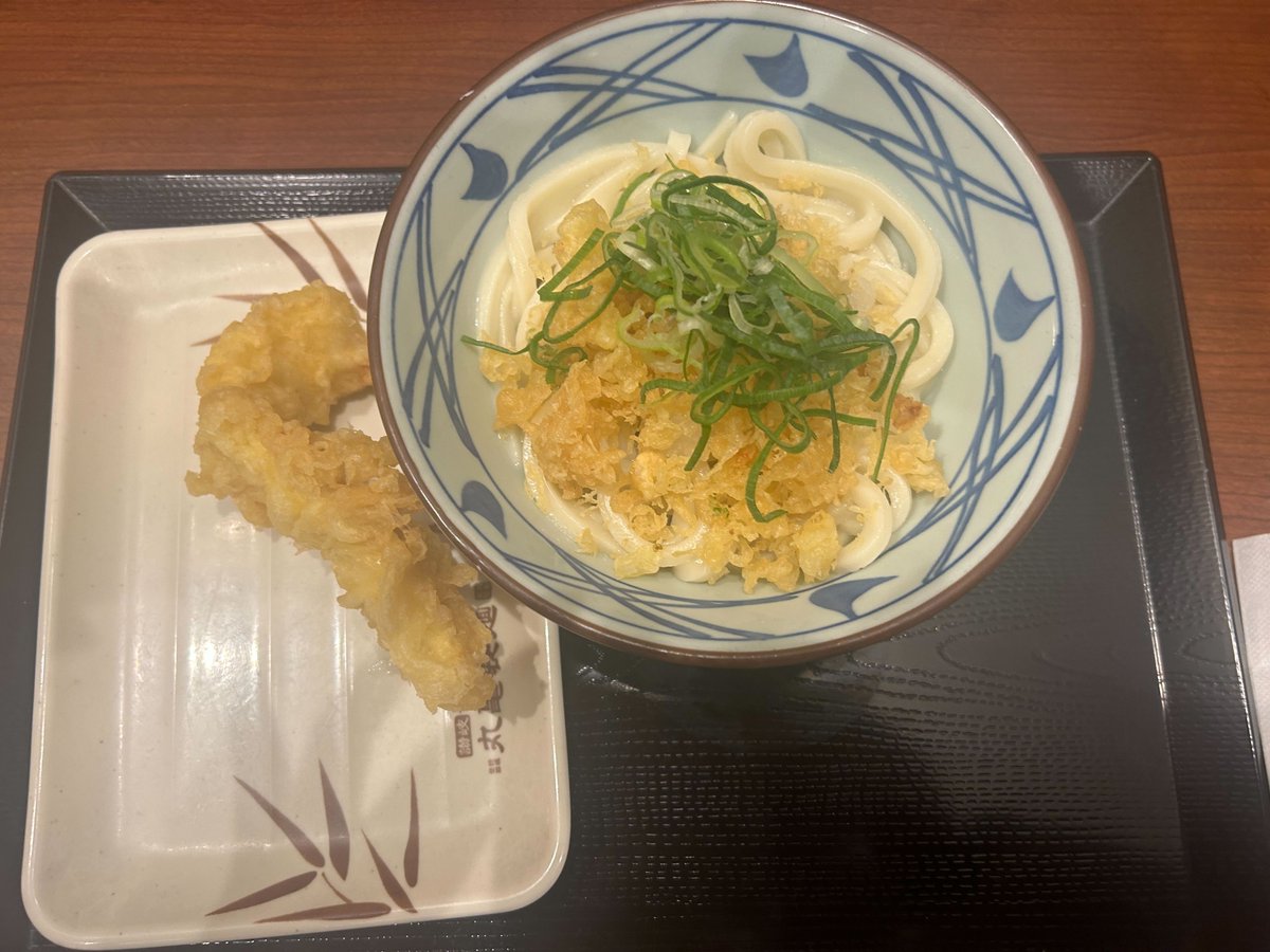 PJ_flatwave's tweet photo. 皆さんこんにちは！🌞
今日のランチはうどん！！
スタバの福袋がトレンドに入ってますね👀
私は買ったことがないのですが少し気になります！

月曜日から元気がチャージできる八王子のお店はコチラから！👇
https://t.co/tGZUj4gCwH

#企業公式秋のフォロー祭り 
#いいねした人全員フォローする https://t.co/oblrJDezKN