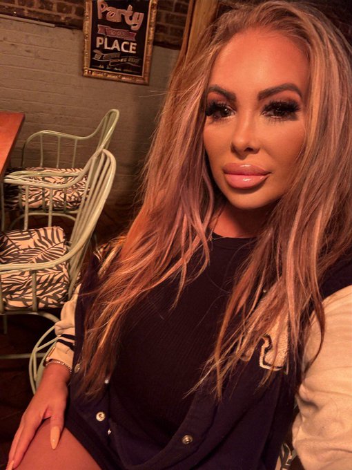 Strong mindset and strong aurora! https://t.co/HFFBpKbf8O