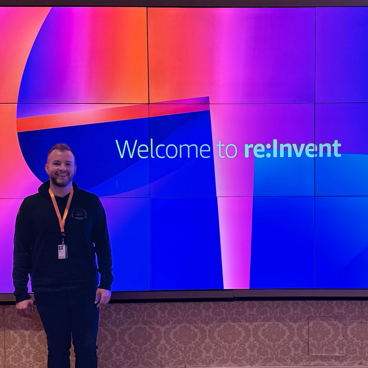 Kicking off an incredible week at AWS re:Invent! 🚀Stop by the AWS Village in the Expo or connect with me on PeerTalk. 
#awsreinvent #awscloud #awsconsole #aws