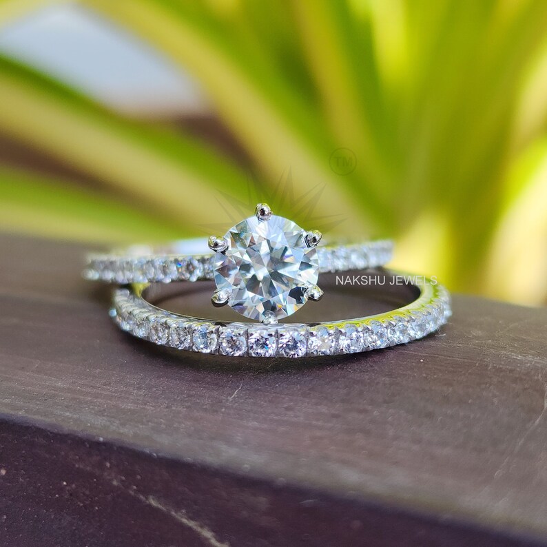 NakshuJewels's tweet photo. πChristmas Saleπ§βπ: Moissanite Jewelryπ Offer
Golden Memories Crafted With Love and Precisionπβ¨ @nakshujewels
π DM: https://t.co/4OeSmOsyXx
#christmasgifts #moissanitering #moissanitejewelry #nakshujewels #whitegold #bridalset #roundcut #weddingringset #artdeco #bridalring https://t.co/AytqNOEtUA