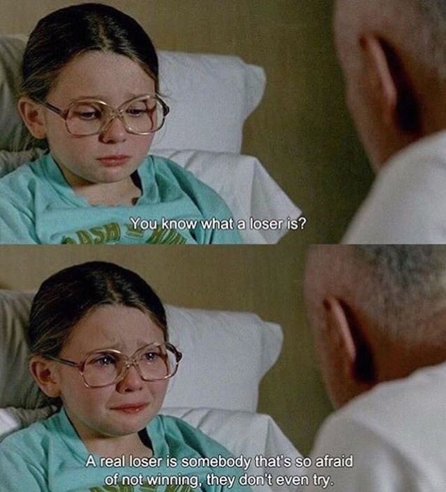 gyeot__'s tweet image. Little Miss Sunshine(2006)
나의 결핍마저 열렬히 사랑하게 되는 영화.  

"진짜 패배자는 질까 봐 무서워서 시도조차 안 하는 사람이란다. 넌 노력하잖아 안 그래? 그럼 패배자가 아니네. 내일 신날 거야 알았지?"