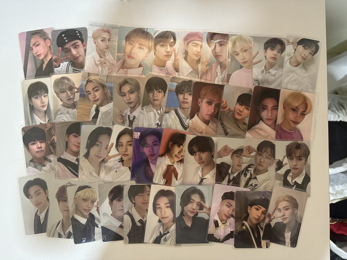 ( ♡ )  help rt help retweet 
            ic interest check skz stray kids ph
            assorted pcs

╰ dm me ur max budget
╰  100% sure 🥹 
╰ PAYO only

🍧 rfs full qs/close acct
📩 dm/reply if inch

yzy r3 red lights il appmus