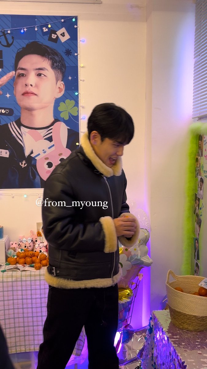 귤 더 챙겨도 된다구 하셔서 4개정도 더 가져갔어요🐰🍊

#원필