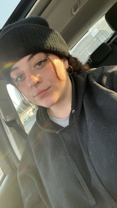 2 cute 4 u ✨  (Even covered in cat hair 😅😂) https://t.co/iusOzSm6ON<a href="/tag/femdom"class="tags"><span>#femdom</span></a><a href="/tag/findom"class="tags"><span>#findom</span></a><a href="/tag/spit"class="tags"><span>#spit</span></a>