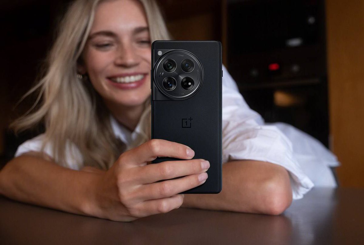 encoword's tweet photo. OnePlus 12 looks amazing🥰
with beautiful colors https://t.co/OyOraGKRsQ
