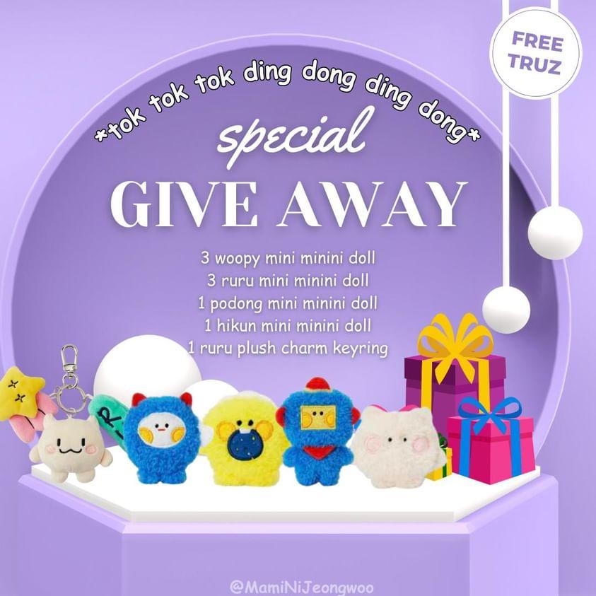MamiNiJeongwoo's tweet photo. dropping this giveaway poster because someone said jeongwoo wasn't popular where in fact he's a sold out king together with woopy!! 🫵

so, like, retweet, and keep your dms open because jeongwoo and i will be knocking on your dms anytime! 🤪
#PARKJEONGWOO https://t.co/Pth9OaJDqq