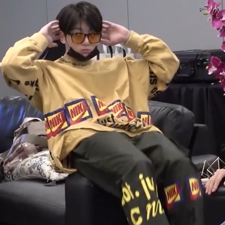 HES SO CUTE ☹️