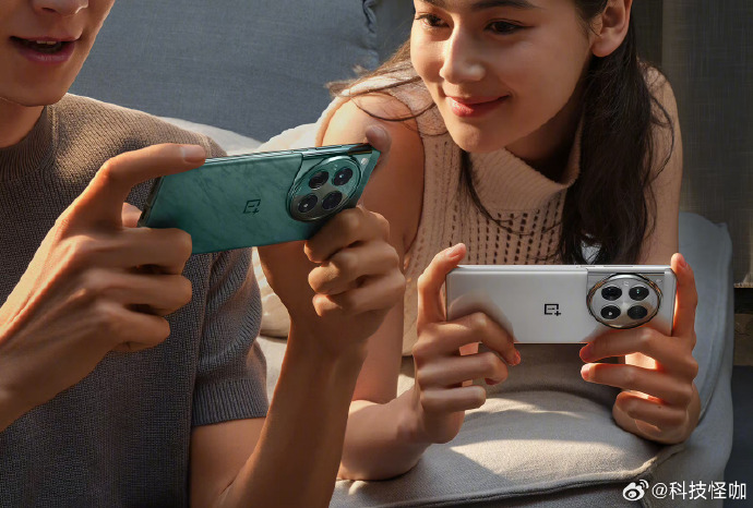 Tech__niverse's tweet photo. Oneplus 12 launching with 3 colors!!

#Oneplus #OnePlus12 https://t.co/TU96soA1Jn