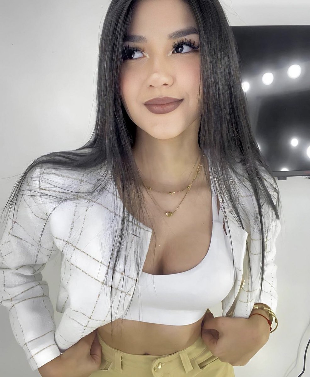 Marymanares0's tweet photo. 🤍🌸 https://t.co/FkbhJx2uyt