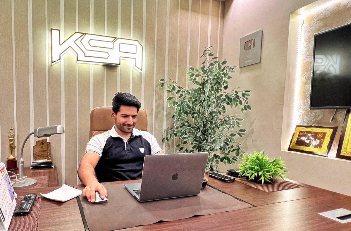 thisisksa's tweet photo. Monday Is Here 💪
Last Week Closed Over 400% On Spot & 900% In Futures 🚀 
$GROK $ATOR $SIDUS $NAKA $BTC $ETH $APE $DYDX 

Time To Hunt Gem Calls For This Week 🔥 

What Coins You Guys Think Will Pump This Week ? Comment Down & I Will Check 🫶

Follow @thisisksa & Join TG Group For Quick Trade Updates 👇

#Altcoin #CryptoTrading #Bitcoin