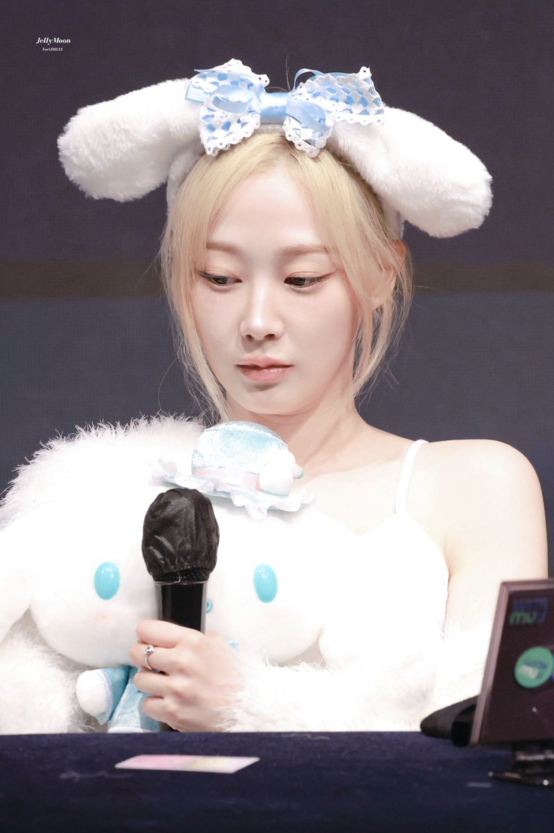 JellyMoon_1030's tweet photo. 231126 시나모롤 ᐡ• ·̫ •̥ᐡᰔᩚ

#aespa #에스파
#GISELLE #지젤 https://t.co/Zk7nAZsjUW