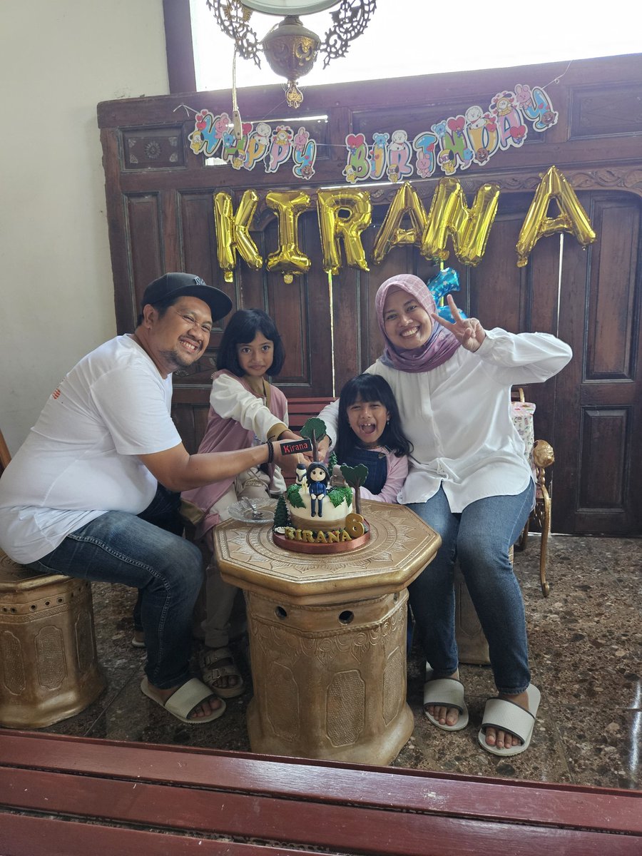 ariyaniirya's tweet photo. Banyak berkah,banyak kebahagiaan dan kesehatan ❤️❤️ https://t.co/v9pHLZj8y0