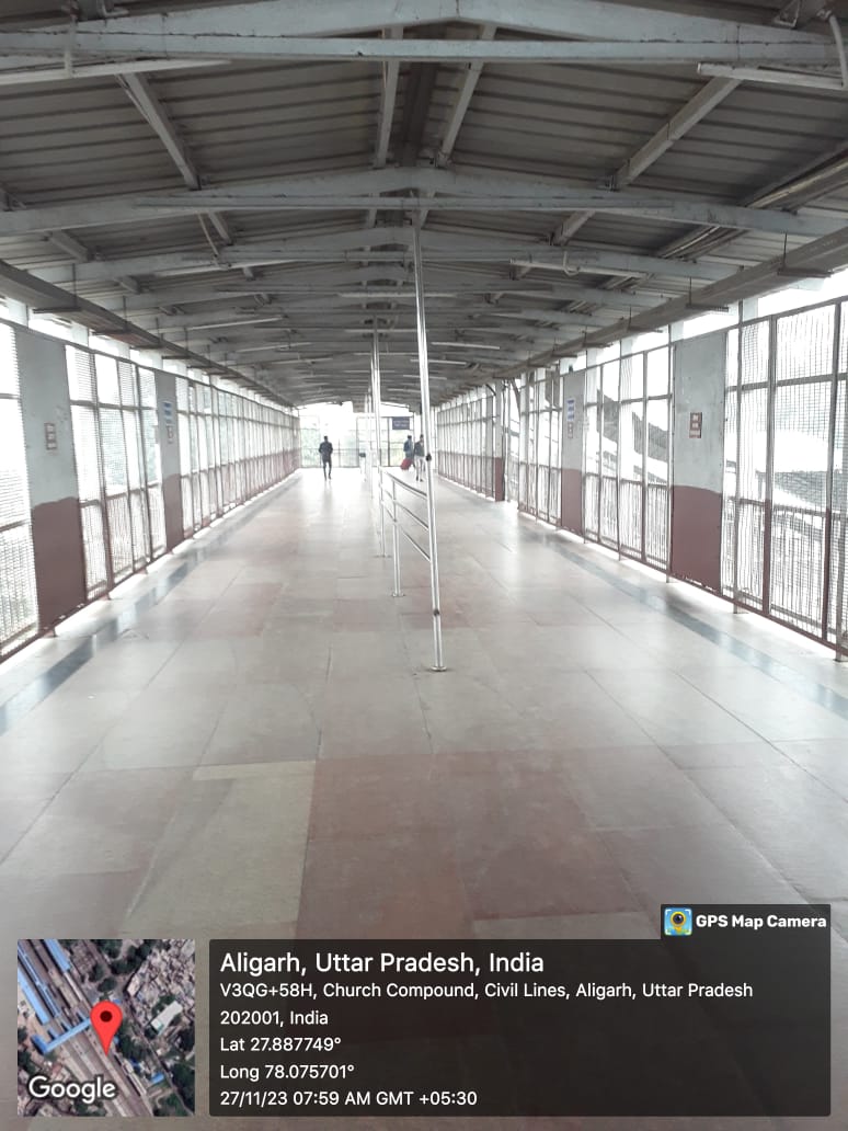 #SpecialCampaign3.0 Cleanliness drive organised at Aligarh Jn Railway Station. #SwachhataHiSeva
