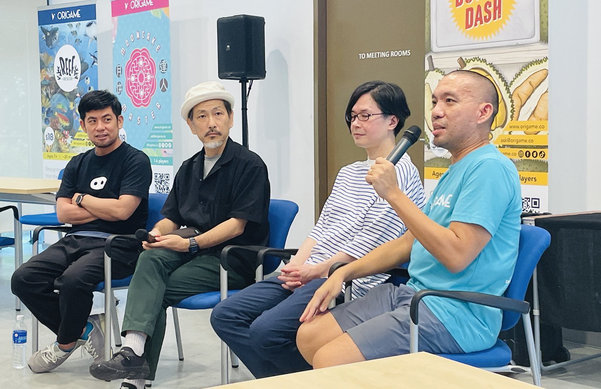 saashiandsaashi's tweet photo. 昨日、シンガポールで開催された「アジアボードゲームフェスティバル”ABGF 2023”」の３日目（最終日）が終わりました。ダリルさんの司会でOink games 佐々木さん、itten 島本さん、そしてSaashiとでトークイベントを行ないました。アジア各国から集まり熱気を感じるイベントでした。 #ABGF https://t.co/hTXiqbl6AO