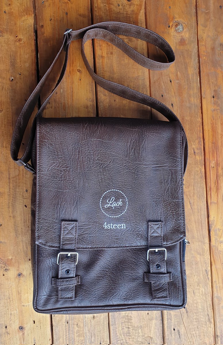 Lachbag's tweet photo. Happy New week!
A reminder that we make all types of bags. We also customize.
Frame 1. Ksh.2500
Frame 2. Ksh.1800
Frame 3. Ksh.2500
Frame 4. Ksh.2600
Call/Whatsapp 0703272757 https://t.co/pqGj82duMB