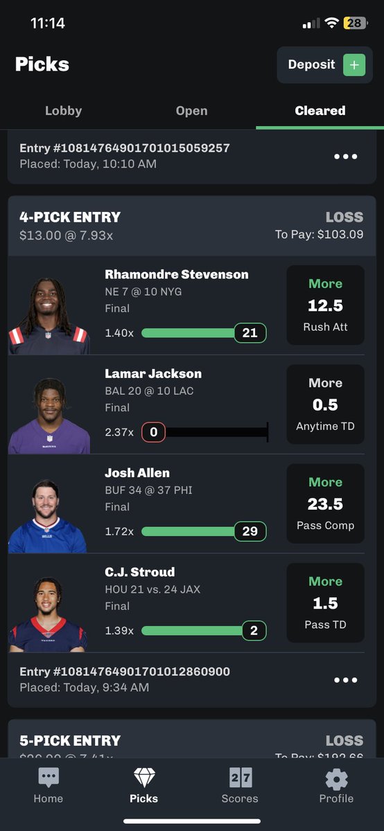 GraysonWells77's tweet photo. @ChalkboardHelp Lamar had a passing td today but my shit scored like he didn’t y’all hoeing chalkboard run me my shit mane and fix y’all fuck up🤦🏾♂️#SomeBs https://t.co/8e0eJQ1ebq