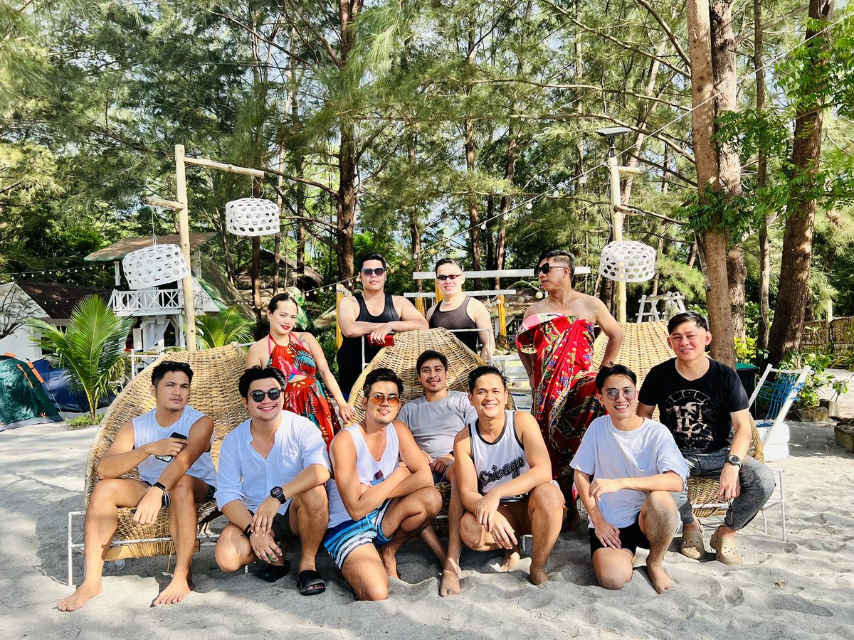 akosikirklee's tweet photo. In life, it’s not where you. It’s who you travel with. #selflove #justenjoy https://t.co/zMRlBeYTAh