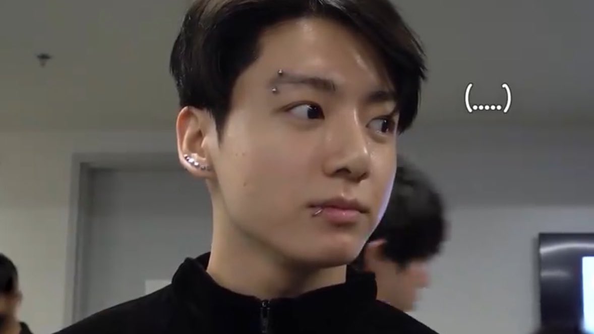 jjkgaIlery's tweet photo. barefaced jungkook, he’s so beautiful https://t.co/963dUECQKM