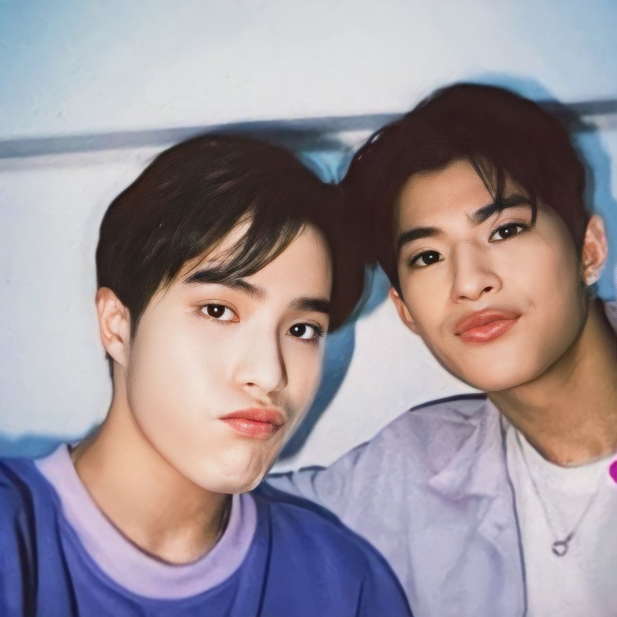 ffords_mommy's tweet photo. 7 Days with MarkFord ✨️

Monday - Favourite selfie❤️💙

#MarkFord #มาร์คฟอร์ด #mmarkpkk #FordAllan https://t.co/nvSb3eLBfA