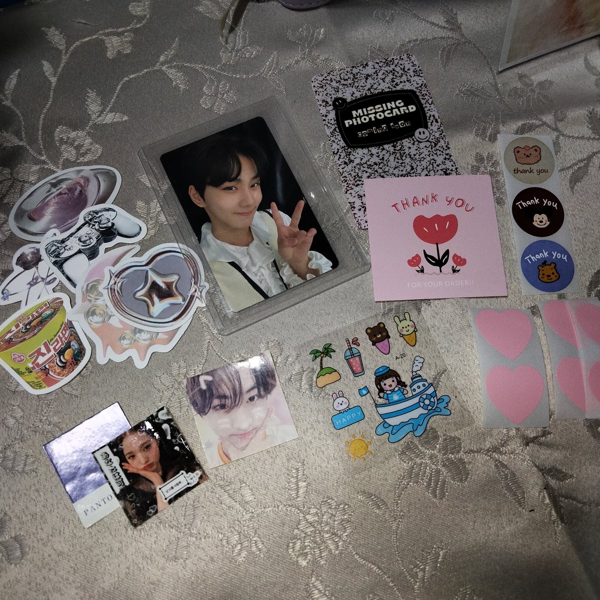 iya_hauls's tweet photo. . . . #iyaluvmails! ♡
finally my wonie peace is home na >< i want to thank my friend for buying me one of my prio ^^ thank you so much @rev_bns09 for the smooth transaction we have, till the next transaction <3
#revsfeedbacks https://t.co/U41AZODGJC