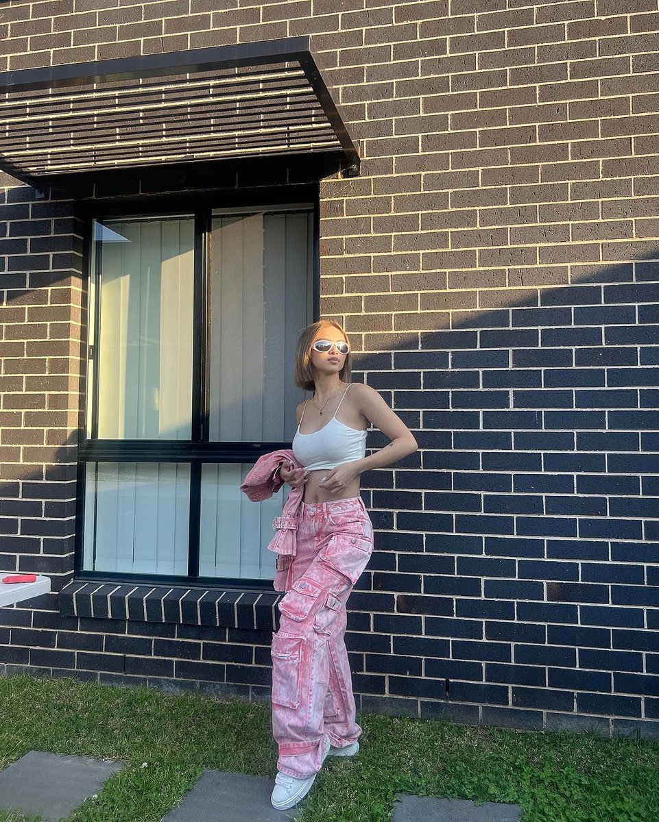 Bethany_dvs's tweet photo. Santa is coming to you🤑 https://t.co/eqYI7FnqTk