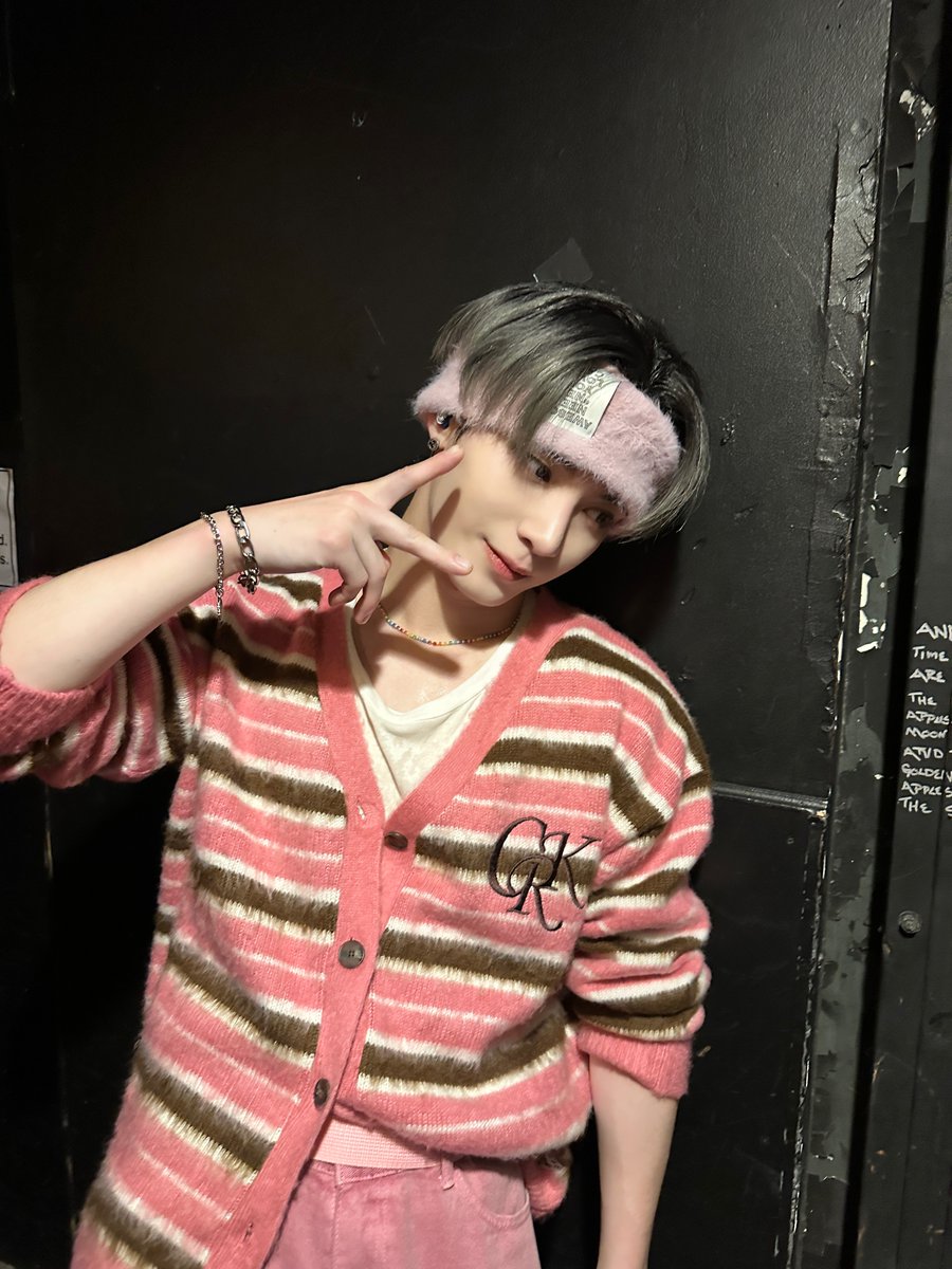 ピンクピンク💕 #OMEGA_X #オメガエックス #ハンギョム #HANGYEOM