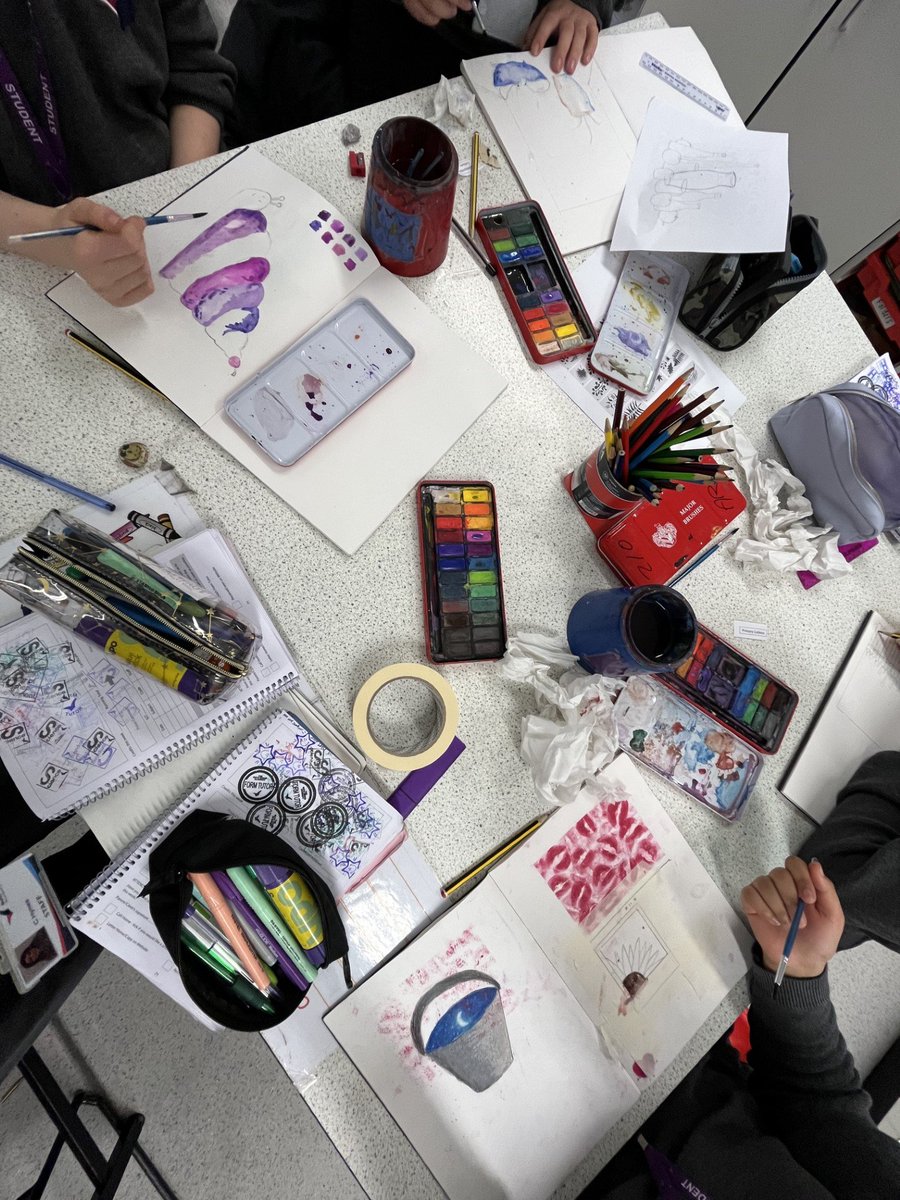 gorse_ruth's tweet photo. We love the enthusiasm and creativity on show at our weekly Art Club! Thank you Miss Hynes! #creativitytakescourage #creative #art #enrichment #extracurricular https://t.co/hBS4bbQS2I
