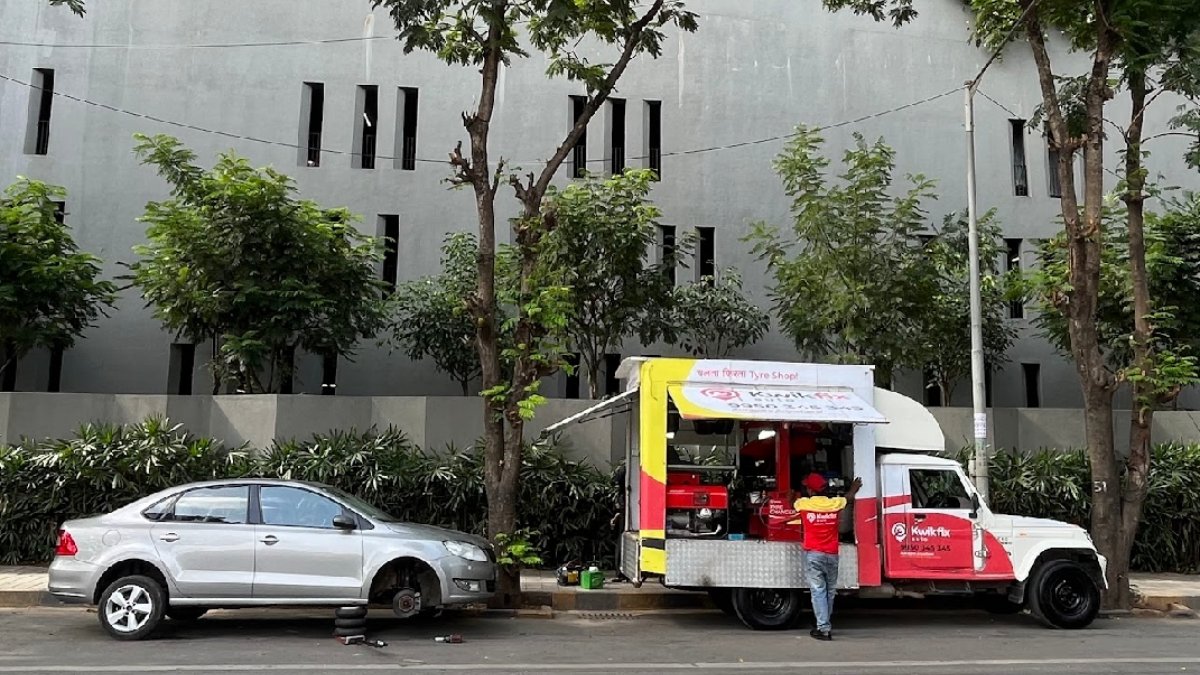 KwikFix Auto launches mobile flat tyre service for premium cars. The comprehensive service includes full inspection of the tyres, a thorough check for potential wear and tear that could compromise safety and performance.
financialexpress.com/auto/car-news/…