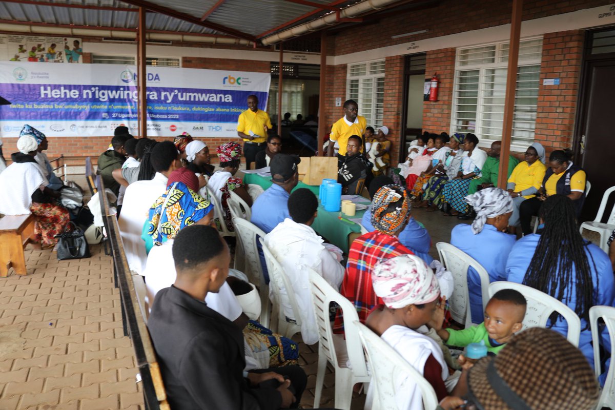 Umuyobozi Nshingwabikorwa w’Akarere wungirije <a href="/HussAnnyMonique/">Huss Anny Monique</a>  amaze gutangiza icyumweru cyahariwe kwita ku buzima bw'umubyeyi n'umwana cyatangirijwe ku Kigo Nderabuzima cya Gikondo,<a href="/GikondoS/">Gikondo Sector</a> , mu butumwa yagarutseho harimo:

➡️Kwipimisha inda ku mugore utwite;...(1)