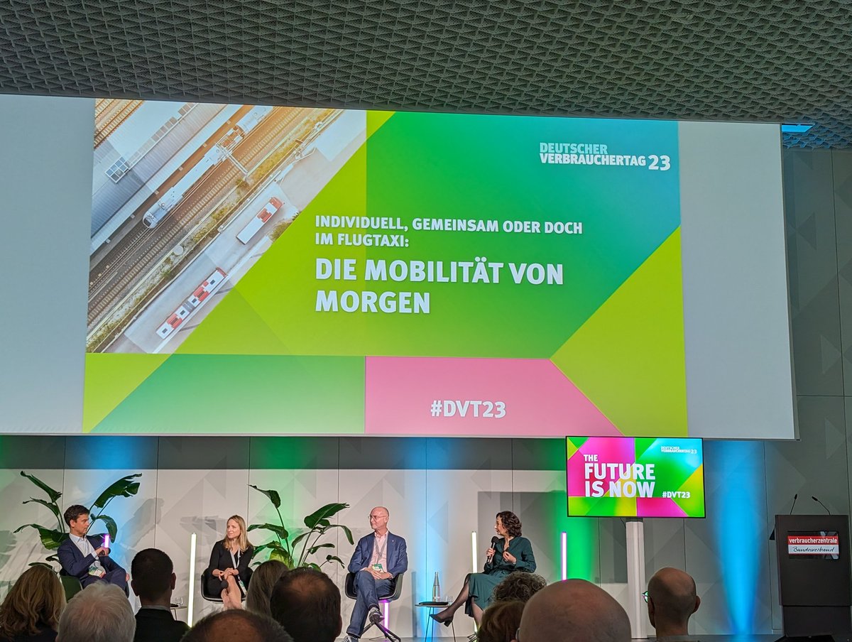 Mobilität von Morgen. Ich empfehle jedem, das Erlebnis S-Bahn Stuttgart zu erproben. Mobilität von Gestern #dvt23