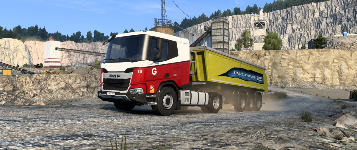 GRAYOVTC's tweet photo. Nuevo camión para la flota. Se trata de un #DAFXD de cabina baja preparado para los terrenos más complicados. 

@DAFTrucksNV @SCSsoftware https://t.co/hk8JxmjUm9