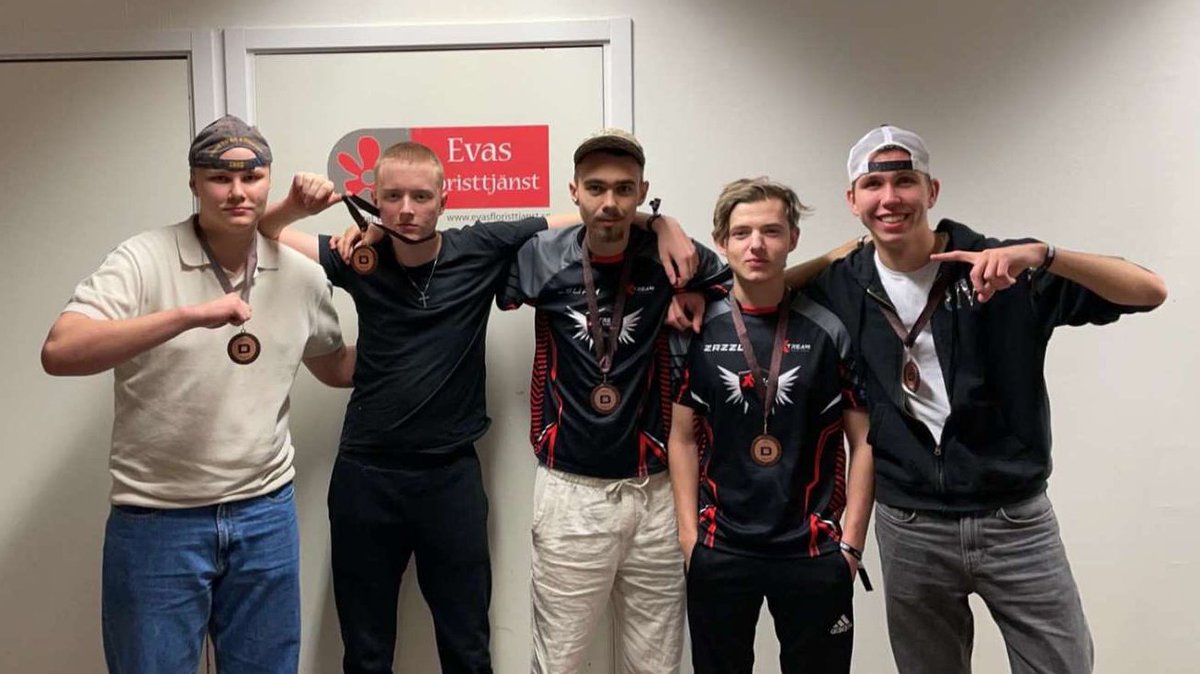 Simon "s1m0n" Aakeröy tweet media