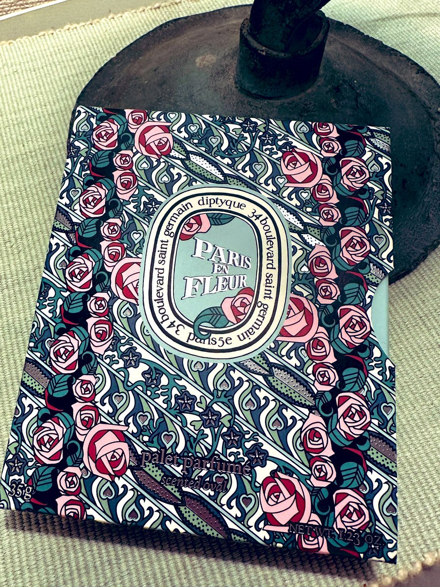 haruyaSF9rowoon's tweet photo. 家で使っているDiptyque のpalet parfume 🌹
とってもいい香りなのです。ヒョソプの🌹もDIPTIQUE😙❣️ #アンヒョソプ #DIPTIQUE https://t.co/UJLNaxcNeL