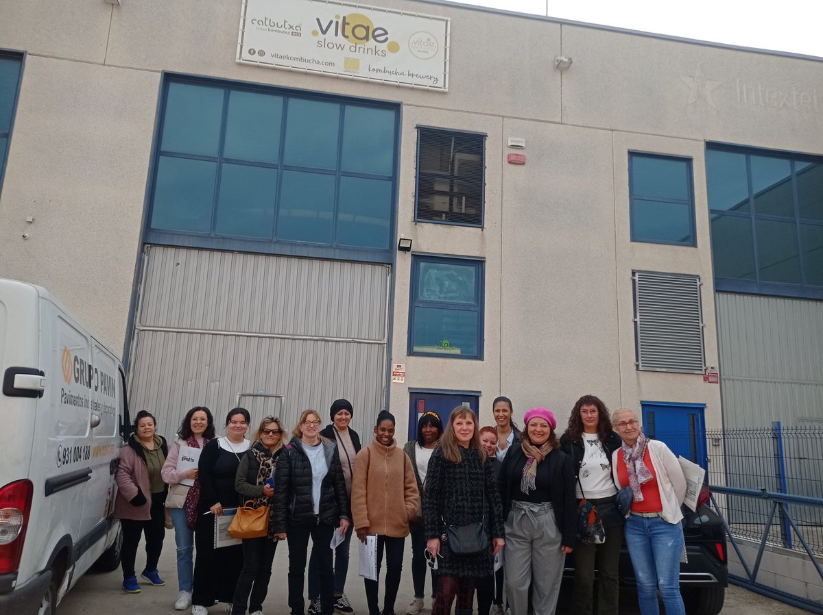 FundGentis's tweet photo. 📸 Jornades #talentclue en el marc dels programes de mesures actives d’inserció sociolaboral (MAIS) al #centreinnova de @pinedademar

Subvencionat per @empresacat @treballcat i cofinançat pel #FonsSocialEuropeu https://t.co/FDuu9ii7x3