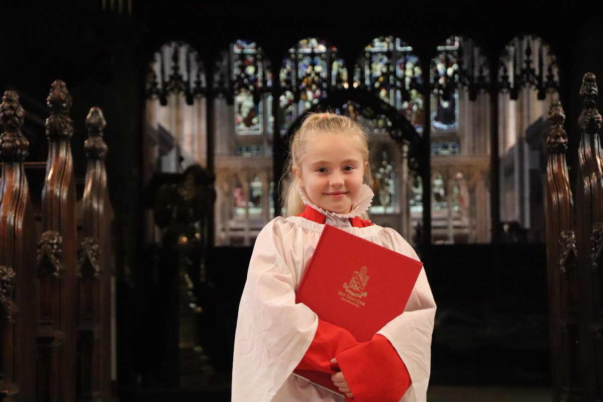 Couldn't be any more proud of her. She's come so far in the short time she's been with the Hull Minster choir. And has now gained her surplice. I am so thankful for the opportunity. You keep rising and shining my girl. #veryproudmama <a href="/ChoralHull/">@ChoralHull and Choral Humber</a> <a href="/Maybury_School/">Maybury School</a> <a href="/HullMinster/">Hull Minster</a>